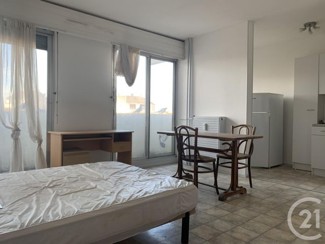 Appartement F1 à louer - 1 pièce - 32.7 m2 - MONTLUCON - 03 - AUVERGNE - Century 21 Pasquet Immobilier