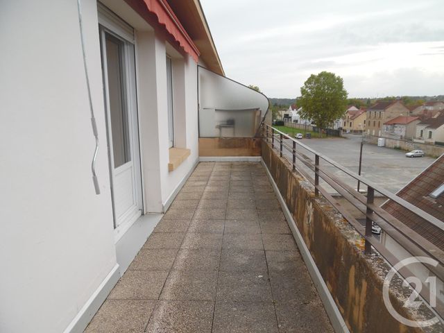Appartement F3 à vendre - 3 pièces - 55.0 m2 - MONTLUCON - 03 - AUVERGNE - Century 21 Pasquet Immobilier