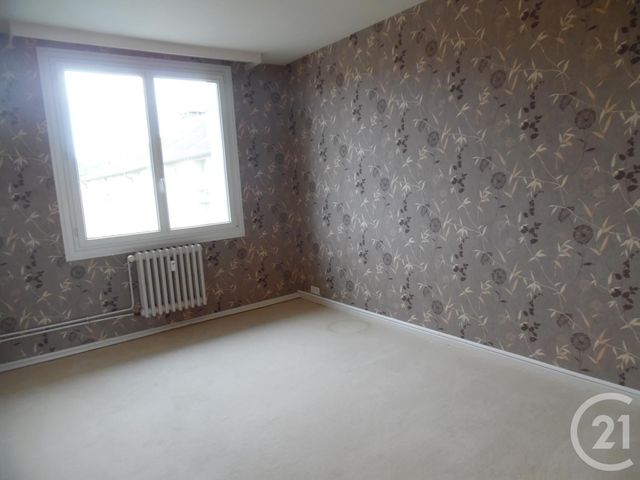 Appartement F3 à vendre - 3 pièces - 55.0 m2 - MONTLUCON - 03 - AUVERGNE - Century 21 Pasquet Immobilier