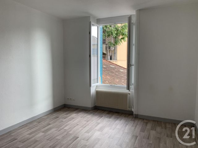 Appartement F2 à louer - 2 pièces - 46.98 m2 - MONTLUCON - 03 - AUVERGNE - Century 21 Pasquet Immobilier