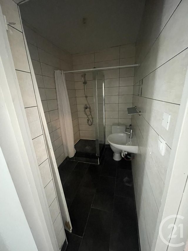 Afficher la photo en grand immeuble à vendre - 250.0 m2 - MONTLUCON - 03 - AUVERGNE - Century 21 Pasquet Immobilier