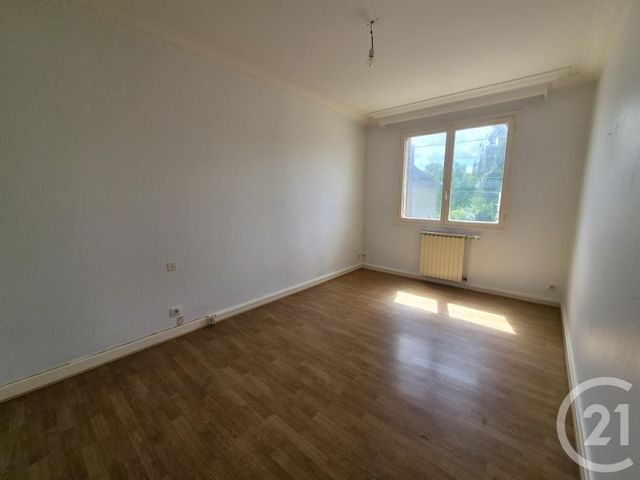 maison à louer - 4 pièces - 103.4 m2 - MONTLUCON - 03 - AUVERGNE - Century 21 Pasquet Immobilier