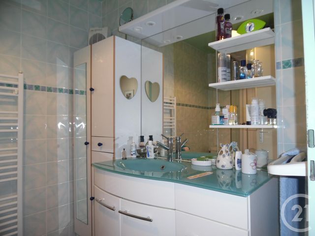 Afficher la photo en grand maison à vendre - 8 pièces - 101.21 m2 - NERIS LES BAINS - 03 - AUVERGNE - Century 21 Pasquet Immobilier