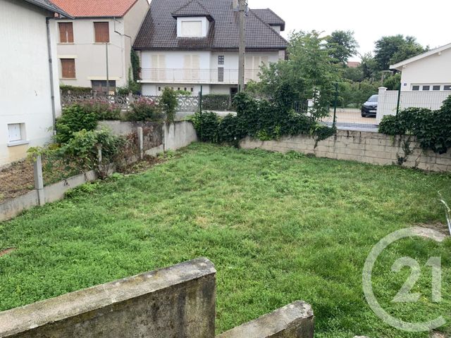 Afficher la photo en grand Appartement F4 à louer - 4 pièces - 80.0 m2 - MONTLUCON - 03 - AUVERGNE - Century 21 Pasquet Immobilier