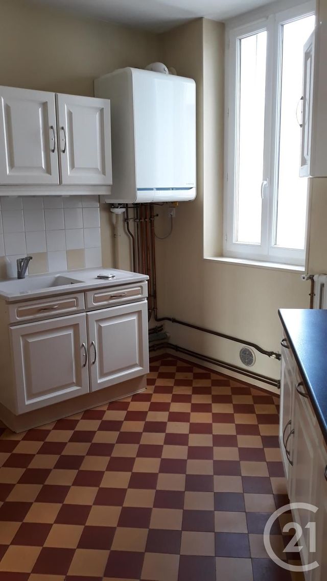appartement à louer - 3 pièces - 66.5 m2 - MONTLUCON - 03 - AUVERGNE - Century 21 Pasquet Immobilier appartement à louer - 3 pièces - 66.5 m2 - MONTLUCON - 03 - AUVERGNE - Century 21 Pasquet Immobilier