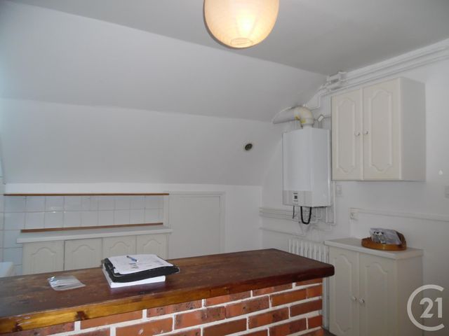 Appartement F3 à vendre - 3 pièces - 63.66 m2 - MONTLUCON - 03 - AUVERGNE - Century 21 Pasquet Immobilier Appartement F3 à vendre - 3 pièces - 63.66 m2 - MONTLUCON - 03 - AUVERGNE - Century 21 Pasquet Immobilier