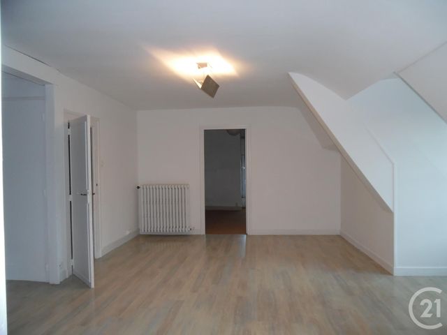 Appartement F3 à vendre - 3 pièces - 63.66 m2 - MONTLUCON - 03 - AUVERGNE - Century 21 Pasquet Immobilier Appartement F3 à vendre - 3 pièces - 63.66 m2 - MONTLUCON - 03 - AUVERGNE - Century 21 Pasquet Immobilier