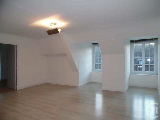 Appartement F3 à vendre - 3 pièces - 63.66 m2 - MONTLUCON - 03 - AUVERGNE - Century 21 Pasquet Immobilier Appartement F3 à vendre - 3 pièces - 63.66 m2 - MONTLUCON - 03 - AUVERGNE - Century 21 Pasquet Immobilier