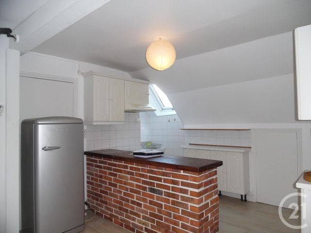 Appartement F3 à vendre - 3 pièces - 63.66 m2 - MONTLUCON - 03 - AUVERGNE - Century 21 Pasquet Immobilier Appartement F3 à vendre - 3 pièces - 63.66 m2 - MONTLUCON - 03 - AUVERGNE - Century 21 Pasquet Immobilier