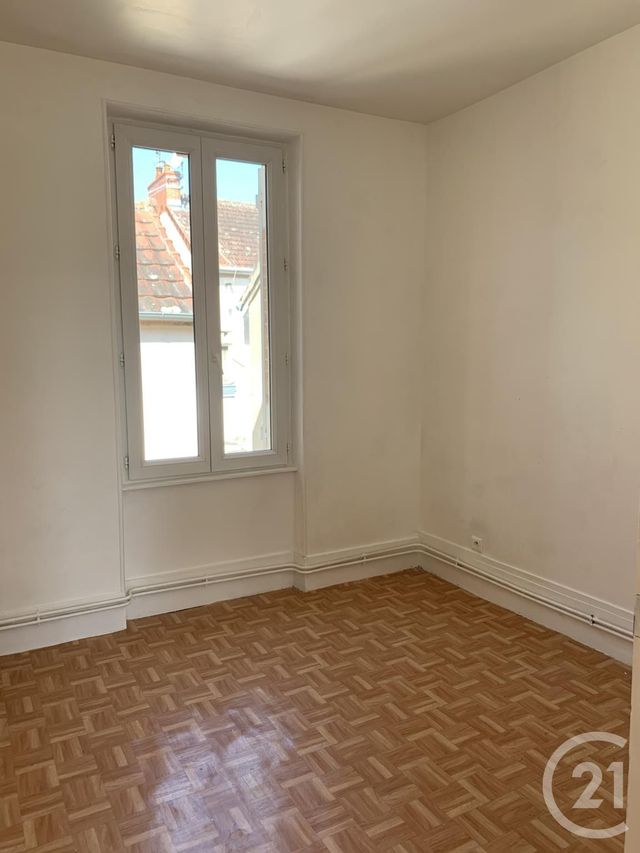 Appartement F2 à louer - 2 pièces - 40.0 m2 - MONTLUCON - 03 - AUVERGNE - Century 21 Pasquet Immobilier Appartement F2 à louer - 2 pièces - 40.0 m2 - MONTLUCON - 03 - AUVERGNE - Century 21 Pasquet Immobilier