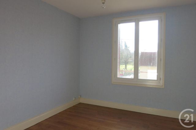 Appartement F4 à louer - 4 pièces - 80.0 m2 - DESERTINES - 03 - AUVERGNE - Century 21 Pasquet Immobilier Appartement F4 à louer - 4 pièces - 80.0 m2 - DESERTINES - 03 - AUVERGNE - Century 21 Pasquet Immobilier