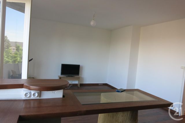Appartement F3 à louer - 3 pièces - 55.52 m2 - MONTLUCON - 03 - AUVERGNE - Century 21 Pasquet Immobilier Appartement F3 à louer - 3 pièces - 55.52 m2 - MONTLUCON - 03 - AUVERGNE - Century 21 Pasquet Immobilier