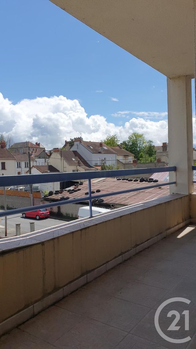 Appartement F4 à vendre - 5 pièces - 98.0 m2 - MONTLUCON - 03 - AUVERGNE - Century 21 Pasquet Immobilier Appartement F4 à vendre - 5 pièces - 98.0 m2 - MONTLUCON - 03 - AUVERGNE - Century 21 Pasquet Immobilier