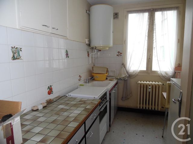 Appartement F3 à vendre - 3 pièces - 66.92 m2 - MONTLUCON - 03 - AUVERGNE - Century 21 Pasquet Immobilier Appartement F3 à vendre - 3 pièces - 66.92 m2 - MONTLUCON - 03 - AUVERGNE - Century 21 Pasquet Immobilier