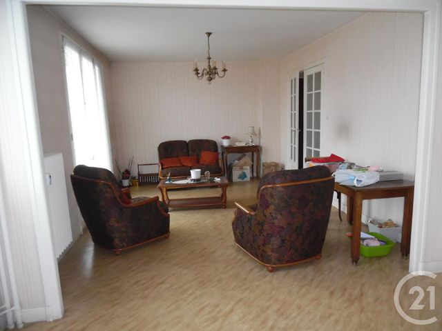 Appartement F3 à vendre - 3 pièces - 66.92 m2 - MONTLUCON - 03 - AUVERGNE - Century 21 Pasquet Immobilier Appartement F3 à vendre - 3 pièces - 66.92 m2 - MONTLUCON - 03 - AUVERGNE - Century 21 Pasquet Immobilier