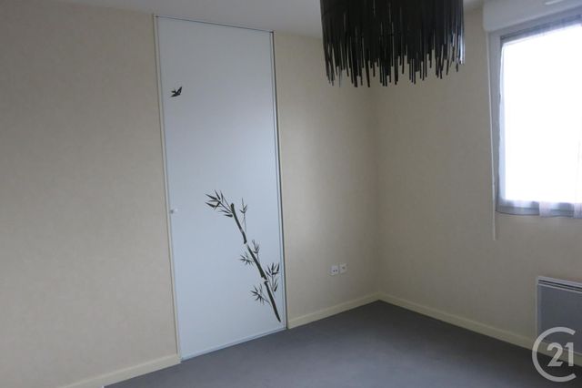 appartement à louer - 3 pièces - 61.55 m2 - MONTLUCON - 03 - AUVERGNE - Century 21 Pasquet Immobilier appartement à louer - 3 pièces - 61.55 m2 - MONTLUCON - 03 - AUVERGNE - Century 21 Pasquet Immobilier