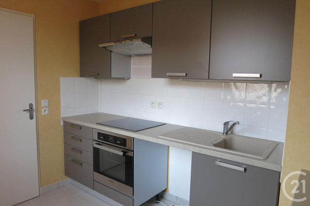 appartement à louer - 3 pièces - 61.55 m2 - MONTLUCON - 03 - AUVERGNE - Century 21 Pasquet Immobilier appartement à louer - 3 pièces - 61.55 m2 - MONTLUCON - 03 - AUVERGNE - Century 21 Pasquet Immobilier