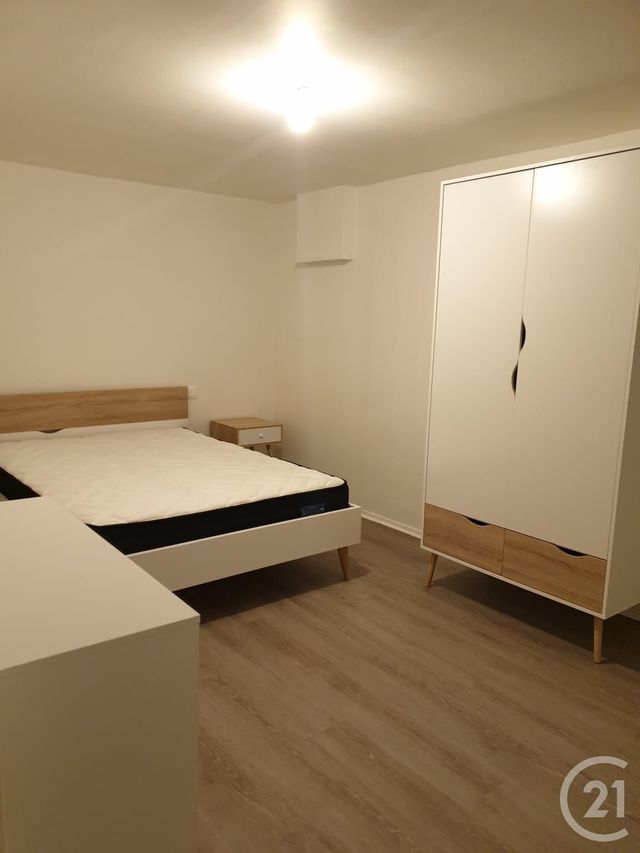 Appartement F2 à louer - 2 pièces - 49.8 m2 - MONTLUCON - 03 - AUVERGNE - Century 21 Pasquet Immobilier Appartement F2 à louer - 2 pièces - 49.8 m2 - MONTLUCON - 03 - AUVERGNE - Century 21 Pasquet Immobilier