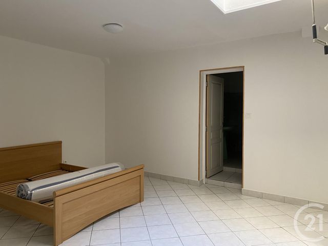 Appartement F2 à louer - 2 pièces - 39.0 m2 - MONTLUCON - 03 - AUVERGNE - Century 21 Pasquet Immobilier Appartement F2 à louer - 2 pièces - 39.0 m2 - MONTLUCON - 03 - AUVERGNE - Century 21 Pasquet Immobilier