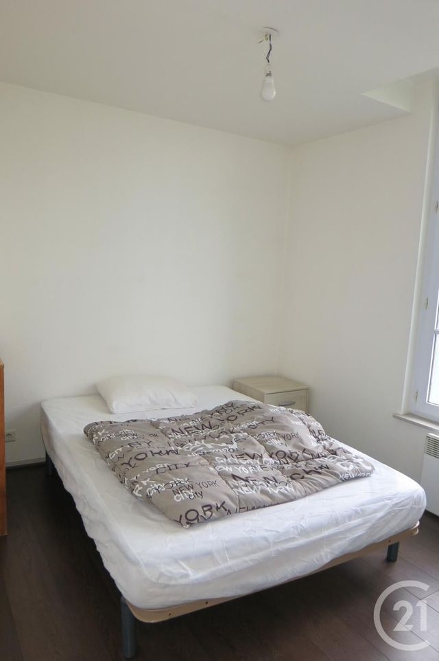 Appartement à louer - 3 pièces - 57.88 m2 - MONTLUCON - 03 - AUVERGNE - Century 21 Pasquet Immobilier Appartement à louer - 3 pièces - 57.88 m2 - MONTLUCON - 03 - AUVERGNE - Century 21 Pasquet Immobilier