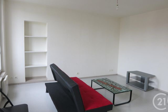 Appartement à louer - 3 pièces - 57.88 m2 - MONTLUCON - 03 - AUVERGNE - Century 21 Pasquet Immobilier Appartement à louer - 3 pièces - 57.88 m2 - MONTLUCON - 03 - AUVERGNE - Century 21 Pasquet Immobilier