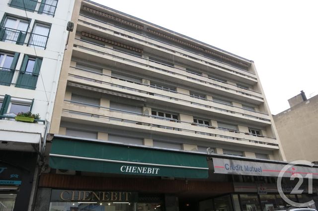 Afficher la photo en grand Appartement F4 à louer - 4 pièces - 109.0 m2 - MONTLUCON - 03 - AUVERGNE - Century 21 Pasquet Immobilier
