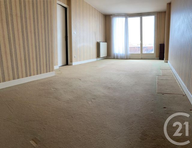 Appartement F3 à vendre - 3 pièces - 72.45 m2 - MONTLUCON - 03 - AUVERGNE - Century 21 Pasquet Immobilier Appartement F3 à vendre - 3 pièces - 72.45 m2 - MONTLUCON - 03 - AUVERGNE - Century 21 Pasquet Immobilier