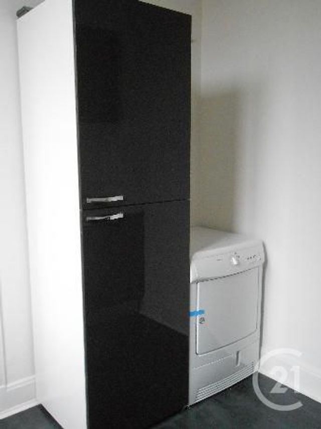 Appartement F1 à louer - 1 pièce - 21.58 m2 - MONTLUCON - 03 - AUVERGNE - Century 21 Pasquet Immobilier Appartement F1 à louer - 1 pièce - 21.58 m2 - MONTLUCON - 03 - AUVERGNE - Century 21 Pasquet Immobilier