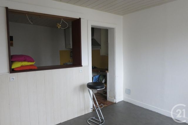 maison à vendre - 3 pièces - 45.0 m2 - MONTLUCON - 03 - AUVERGNE - Century 21 Pasquet Immobilier maison à vendre - 3 pièces - 45.0 m2 - MONTLUCON - 03 - AUVERGNE - Century 21 Pasquet Immobilier