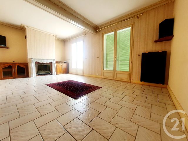 maison à vendre - 15 pièces - 181.0 m2 - DOMERAT - 03 - AUVERGNE - Century 21 Pasquet Immobilier maison à vendre - 15 pièces - 181.0 m2 - DOMERAT - 03 - AUVERGNE - Century 21 Pasquet Immobilier