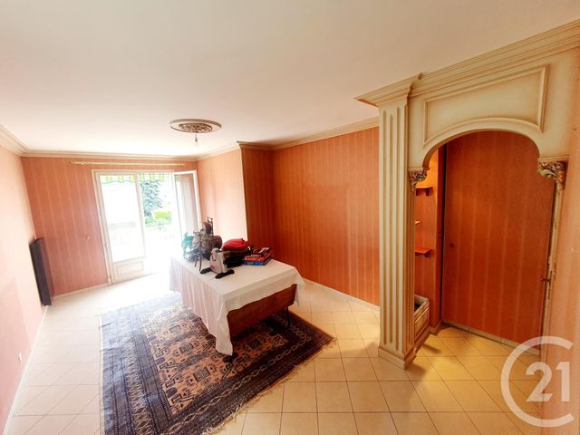 maison à vendre - 15 pièces - 181.0 m2 - DOMERAT - 03 - AUVERGNE - Century 21 Pasquet Immobilier maison à vendre - 15 pièces - 181.0 m2 - DOMERAT - 03 - AUVERGNE - Century 21 Pasquet Immobilier