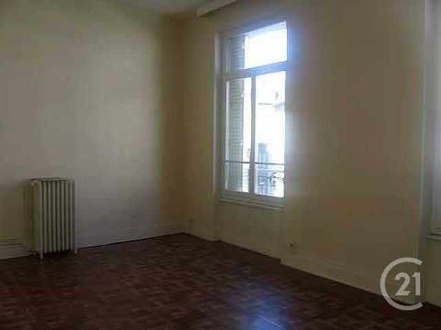 Appartement F3 à louer - 3 pièces - 69.4 m2 - MONTLUCON - 03 - AUVERGNE - Century 21 Pasquet Immobilier Appartement F3 à louer - 3 pièces - 69.4 m2 - MONTLUCON - 03 - AUVERGNE - Century 21 Pasquet Immobilier