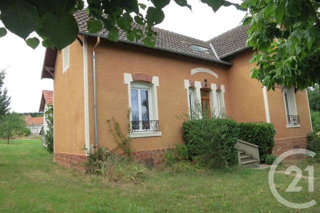 maison à louer - 4 pièces - 105.0 m2 - LA CHAPELAUDE - 03 - AUVERGNE - Century 21 Pasquet Immobilier maison à louer - 4 pièces - 105.0 m2 - LA CHAPELAUDE - 03 - AUVERGNE - Century 21 Pasquet Immobilier