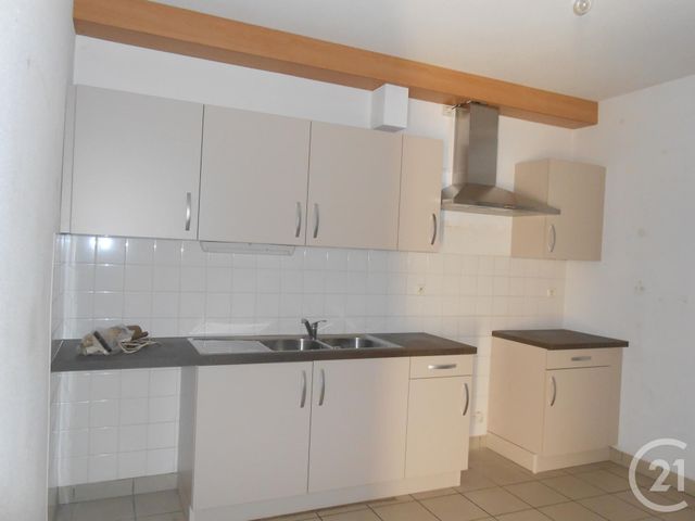 maison à louer - 4 pièces - 105.0 m2 - LA CHAPELAUDE - 03 - AUVERGNE - Century 21 Pasquet Immobilier maison à louer - 4 pièces - 105.0 m2 - LA CHAPELAUDE - 03 - AUVERGNE - Century 21 Pasquet Immobilier