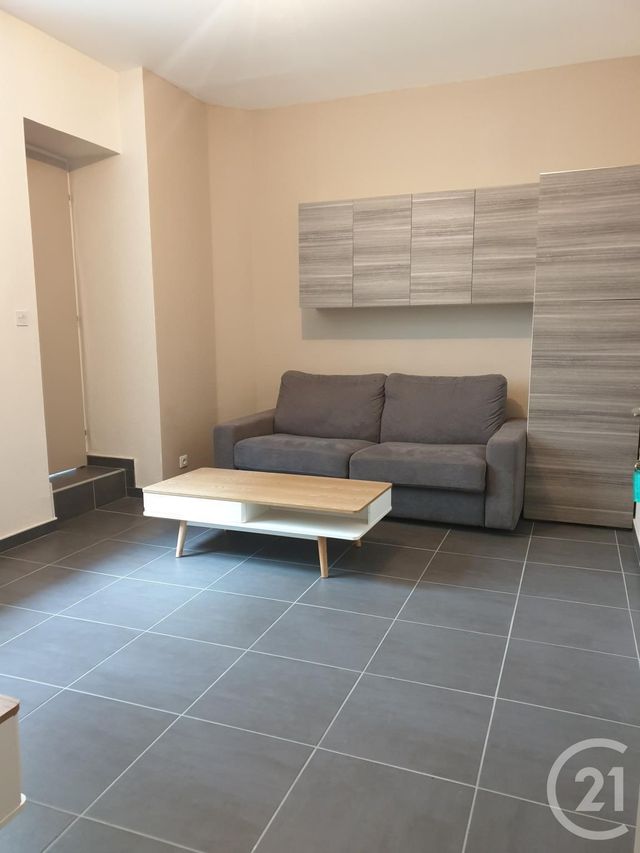 Studio à louer - 1 pièce - 24.33 m2 - MONTLUCON - 03 - AUVERGNE - Century 21 Pasquet Immobilier Studio à louer - 1 pièce - 24.33 m2 - MONTLUCON - 03 - AUVERGNE - Century 21 Pasquet Immobilier