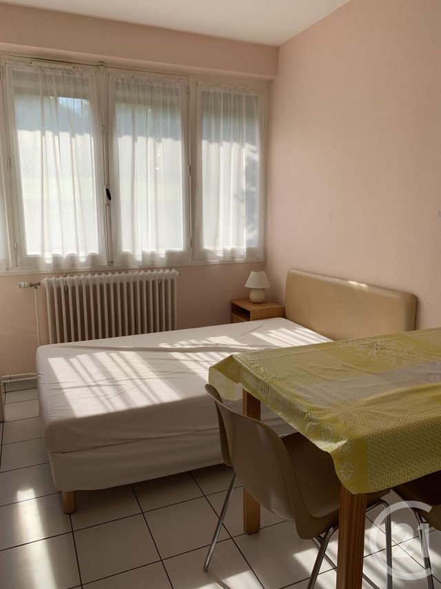 Studio à louer - 1 pièce - 15.0 m2 - MONTLUCON - 03 - AUVERGNE - Century 21 Pasquet Immobilier