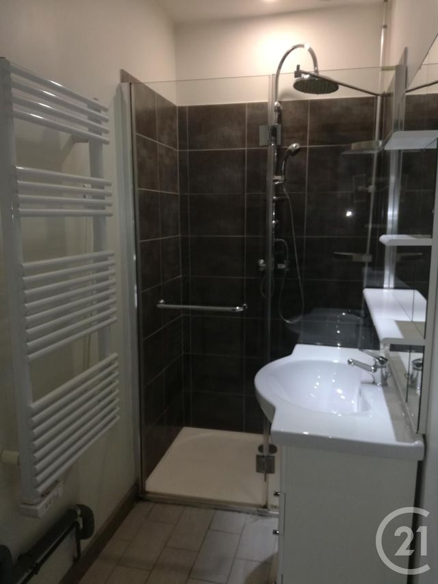 immeuble à vendre - 150.0 m2 - MONTLUCON - 03 - AUVERGNE - Century 21 Pasquet Immobilier immeuble à vendre - 150.0 m2 - MONTLUCON - 03 - AUVERGNE - Century 21 Pasquet Immobilier