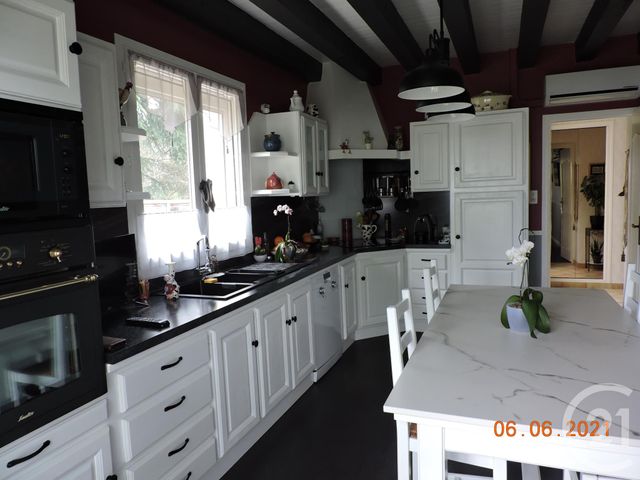 maison à vendre - 5 pièces - 161.0 m2 - ST ANGEL - 03 - AUVERGNE - Century 21 Pasquet Immobilier maison à vendre - 5 pièces - 161.0 m2 - ST ANGEL - 03 - AUVERGNE - Century 21 Pasquet Immobilier