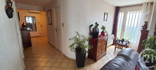 maison à vendre - 5 pièces - 161.0 m2 - ST ANGEL - 03 - AUVERGNE - Century 21 Pasquet Immobilier maison à vendre - 5 pièces - 161.0 m2 - ST ANGEL - 03 - AUVERGNE - Century 21 Pasquet Immobilier