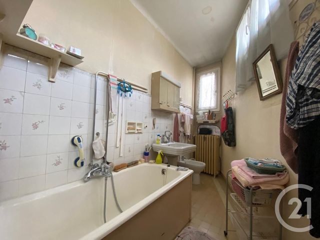 maison à vendre - 3 pièces - 75.0 m2 - MONTLUCON - 03 - AUVERGNE - Century 21 Pasquet Immobilier maison à vendre - 3 pièces - 75.0 m2 - MONTLUCON - 03 - AUVERGNE - Century 21 Pasquet Immobilier