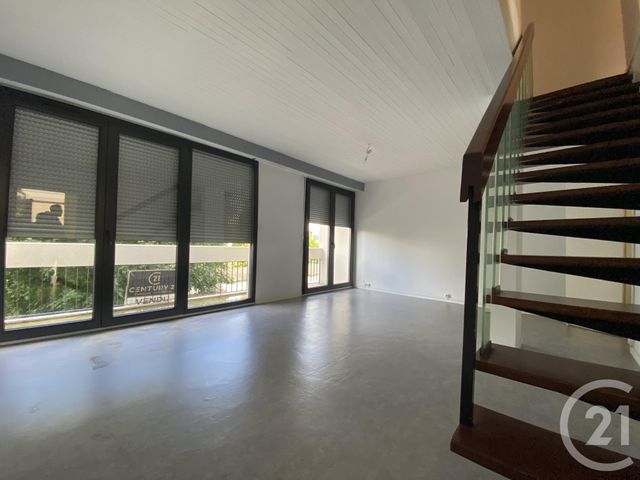 Afficher la photo en grand Appartement F3 à vendre - 4 pièces - 68.0 m2 - MONTLUCON - 03 - AUVERGNE - Century 21 Pasquet Immobilier