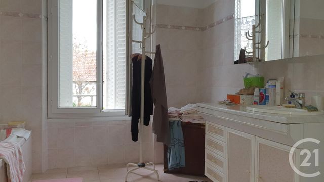 Afficher la photo en grand maison à vendre - 6 pièces - 140.0 m2 - MONTLUCON - 03 - AUVERGNE - Century 21 Pasquet Immobilier