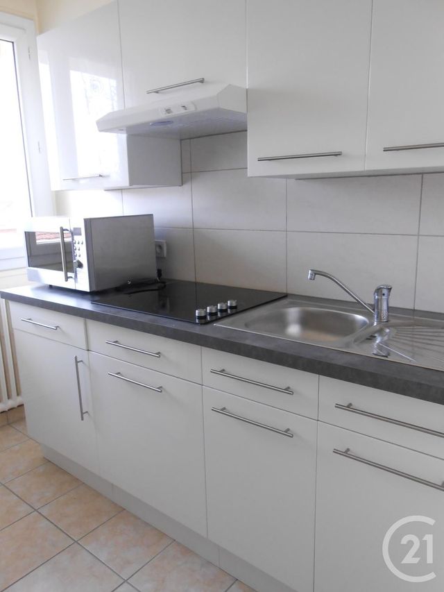Afficher la photo en grand Appartement F1 à louer - 1 pièce - 26.0 m2 - MONTLUCON - 03 - AUVERGNE - Century 21 Pasquet Immobilier