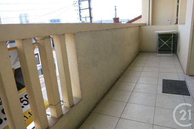 Afficher la photo en grand Appartement F1 à louer - 1 pièce - 26.0 m2 - MONTLUCON - 03 - AUVERGNE - Century 21 Pasquet Immobilier