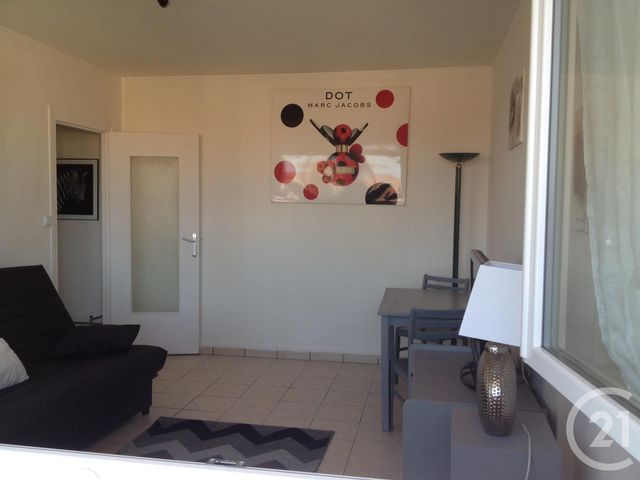 Afficher la photo en grand Appartement F1 à louer - 1 pièce - 26.0 m2 - MONTLUCON - 03 - AUVERGNE - Century 21 Pasquet Immobilier