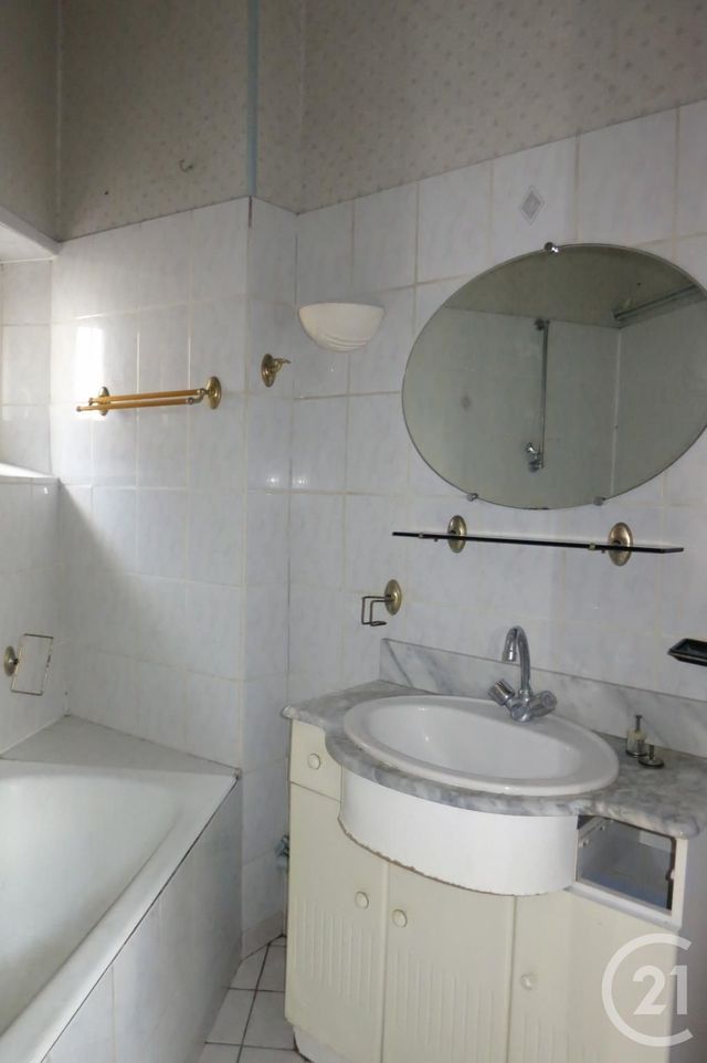 Afficher la photo en grand maison à louer - 5 pièces - 83.0 m2 - MONTLUCON - 03 - AUVERGNE - Century 21 Pasquet Immobilier