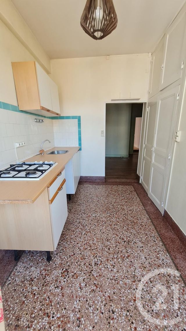 Appartement F2 à louer - 2 pièces - 40.0 m2 - MONTLUCON - 03 - AUVERGNE - Century 21 Pasquet Immobilier