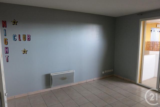 Afficher la photo en grand Studio à louer - 1 pièce - 29.14 m2 - MONTLUCON - 03 - AUVERGNE - Century 21 Pasquet Immobilier