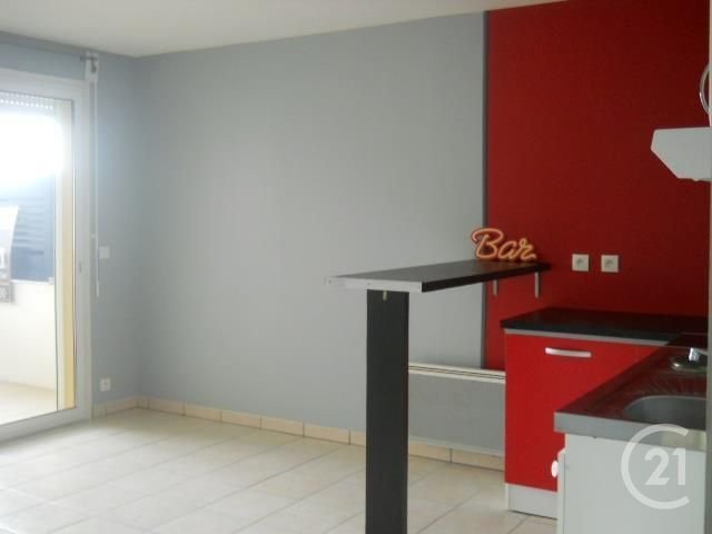 Afficher la photo en grand Studio à louer - 1 pièce - 29.14 m2 - MONTLUCON - 03 - AUVERGNE - Century 21 Pasquet Immobilier