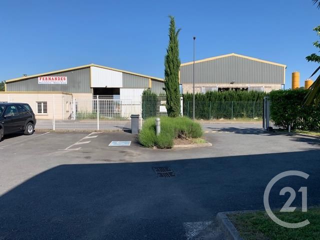 Afficher la photo en grand commerce à louer - 56.4 m2 - DESERTINES - 03 - AUVERGNE - Century 21 Pasquet Immobilier